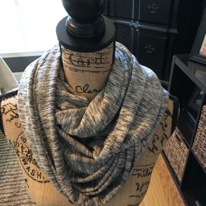 Infinity scarf. Grey/multi. Brand new